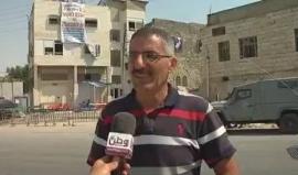 #فيديو مستوطنون يضايقون فلسطيني في الخليل أثناء لقاء تلفزيوني
