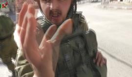 #شاهد اعتداء قوات الاحتلال على الصحفيين خلال تغطيتهم لاقتحام وسط مدينة الخليل اليوم . 
تصوير ابو عماد جابر