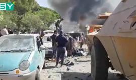 #شاهد | اللحظات الأولى لانفجار سيارة مفخخة  ضربت مدينة إعزاز بحلب

قُتل وأُصيب عشرات المدنيين، جراء انفجار بالقرب من "جامع الميتم" وسط مدينة إعزاز بريف حلب الشمالي.