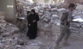 #سوريا: فيلم قصير ترويه أم أيهم المرآة الثائرة التي وهبت نفسها لإطعام عناصرالجيش الحرعلى جبهات #درعا
SMO Syria