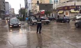 #بث_مباشر شرطة المرور في غزة تعمل في ظل المخفض  الجوي  لتسهيل حركة المواصلات 
تصوير عبد الرحمن الكحلوت