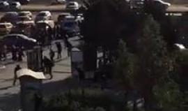 #فيديو قوة خاصة "اسرائيلية" تختطف رئيس مجلس طلبة جامعة بيرزيت عمر الكسواني من داخل الجامعة، بعدما دخلت إليها في حافلة تحمل لوحة تسجيل فلسطينية