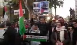#شاهد #مباشر مظاهرة في مدينة فالنسيا الاسبانية رفضا لقرار ترمب إعلان القدس عاصمة للكيان الإسرائيلي . 
#القدس_عاصمة_فلسطين 
#جمعة_النفير_للقدس