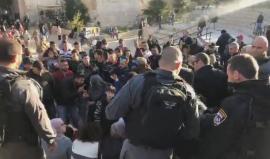 #شاهد الأوضاع في باب العامود بالقدس المحتلة، واعتداءات قوات الاحتلال.
#القدس_عاصمة_فلسطين