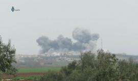 الطيران الحربي بقصف مدينتي اللطامنة وحلفايا شمال حماة