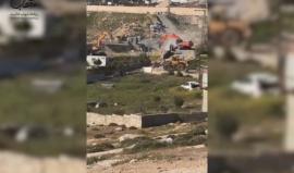 عدوان جديد ..

#شاهد الاحتلال يهدم 3 منازل منها مكون من عدة طوابق وأسوار جدارية في قرية الزعيم بالقدس المحتلة