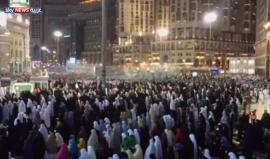 ملايين المصلين في مكة والمدينة بـ"العشر الأواخر"
