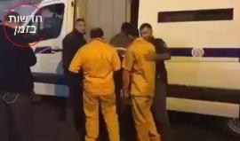 #شاهد لحظة اخراج الأسرى من سجن الدامون في حيفا المحتلة ونقلهم لسجن آخر
