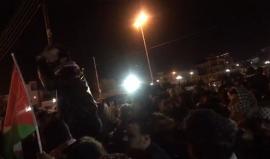 #شاهد #مباشر مظاهرات مستمرة لليوم السادس أمام السفارة الأمريكية في العاصمة الاردنية عمان نصرة للقدس ورفضا لقرار ترامب 
#القدس_عاصمة_فلسطين