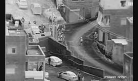 #شاهد| فيديو يوثق اعتقال مستعربين لشابين فلسطينيين في بلدة العيساوية بالقدس المحتلة