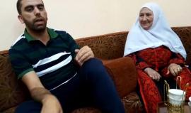 #شاهد #مباشر الحاجة نايفة يونس" 82 عاما" من قرية جسير الفلسطينية تعيد الذاكرة وتروي أحداث مثيرة عن قصة تهجير قريتها ووصولها لمخيم إربد في الاردن.