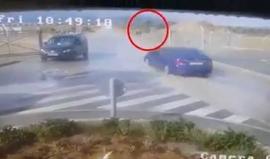#شاهد لحظة إصابة جندي "اسرائيلي" عقب عملية دهس نفذها فلسطيني قرب جسر اللنبي الواصل مع الأردن.