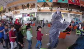 العيد في غزة .. 

#شاهد فريق غيث التطوعي ينظم فعالية لرسم البسمة على وجوه أطفال القطاع في أيام عيد الأضحى المبارك  

#أول_الغيث_أنت

تصوير: عبد الرحمن الكحلوت