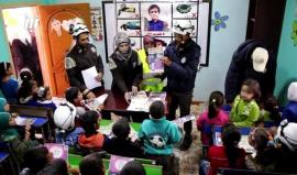 #شاهد الدفاع المدني السوري ينظم حملة توعية من خطر القنابل العنقودية في محافظة درعا