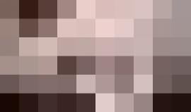 #شاهد والدة الشهيد عبد الحليم الناقة خلال وداع نجلها: شفته العشا وما دبيت عيني منه 

تصوير اسماعيل أبو عمر 

الشهيد "الناقة" قضى صباح اليوم في قصف إسرائيلي ..