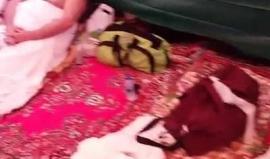 حجاج بيت الله الحرام يصلون إلى صعيد عرفات.