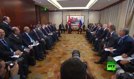 بوتين يمازح أردوغان بـ رئيس الاستخبارات التركي!

قائلاً له (إذا كان رئيس الاستخبارات متواجدا، فليس هناك شيء لنتحدث به، من المؤكد أنه أبلغك بكل شيء)

جاء ذلك خلال لقاء عقد أمس السبت 3 سبتمبر/أيلول، على هامش قمة الـ20 في هانغتشو الصينية