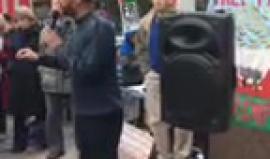 #مباشر وقفة تضامنية في مدينة كارديف البريطانية بذكرى #يوم_الأرض ورفضا للاعتداء الإسرائيلي على مسيرات غزة بالأمس