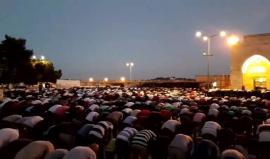صلاة المغرب من المسجد الأقصى قبل قليل