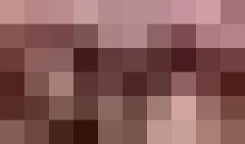 #شاهد والدة أول شهيدة في مسيرات العودة  الشهيدة وصال الشيخ خليل أثناء مشاركتها في مسيرة #فلسطينيات_العودة_وكسر_الحصار 

إنتاج :الماجدات