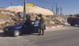 #شاهد | قوات الاحتلال تنصب حاجزا عسكريا في منطقة الدوارة بسعير شمال الخليل . 

تصوير مصعب شاور