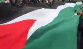#شاهد طلاب مدرسة الجليل في بيروت يرفعون الكوفيات و العلم الفلسطيني ضمن فعاليات اليوم الفلسطيني تزامناً مع ذكرى #وعد_بلفور المشؤوم
#بلفور100