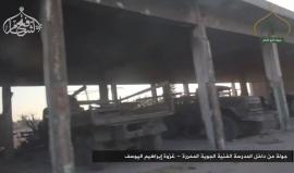 #شاهد مقاتلوا المعارضة السورية داخل المدرسة الفنية الجوية في #حلب بعد طرد قوات الاسد منها . 

#انتصرت_حلب