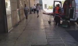 #شاهد .. وصول الإصابات إلى مستشفى " هداسا عين كارم" من عملية إطلاق النار جنوب الخليل والتي أدت إلى مصرع مستوطن وإصابة 4 آخرين 2 منهم بحالة الخطر . 

#الرد_السريع