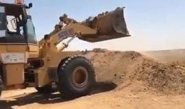 #شاهد رفع سواتر ترابية حول مخيمات العودة المقامة على حدود قطاع غزة