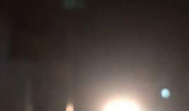 اشتباكات مسلحة بين قوات السلطة وأهالي مخيم الفارعة 

نابلس - شهاب 
اندلعت اشتباكات مسلحة ومواجهات بين عشرات الشبان وقوات السلطة الفلسطينية، الليلة، في مخيم الفارعة بين مدينتي نابلس وطوباس شمال الضفة الغربية.

وذكرت مصادر فلسطينية أن قوة أمنية فلسطينية تعر