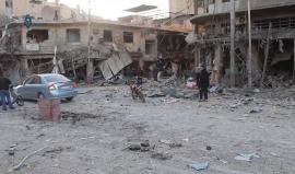 #شاهد .. الدمار الذي خلفه القصف الليلي على مدينة دوما في ريف #دمشق .