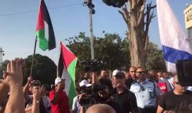 #شاهد شرطة الاحتلال تقمع تظاهرة في مدينة حيفا المحتلة تضامناً مع قطاع غزة