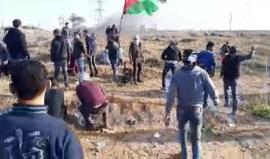 #شاهد #مباشر مواجاهات حية بين الشبان الفلسطينين و جنود الاحتلال امام موقع ناحل عوز شرق رقية مدينة غزة رفضا لقرار ترمب إعلامن القدس عاصمة للكيان الإسرائيلي . 
#تصوير عبد الرحمن الكحلوت 
#القدس_عاصمة_فلسطين 
#جمعة_النفير_للقدس