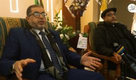 وفد من حركة حماس يزور كنيسة "دير اللاتين" بغزة لتهنئة المسيحيين الفلسطينيين بـ "أعياد الميلاد"