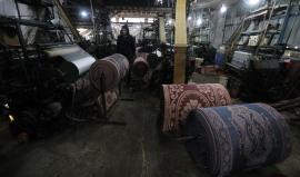 صناعة الحصير.. ستر وغطاء لمنازل البسطاء في قطاع غزة