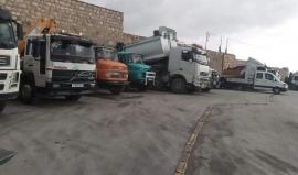 سائقو الشاحنات في الخليل يشاركون في تظاهرة احتجاجًا على رفع أسعار المحروقات