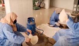 مطبخ "كرموسة".. مشروع نسوي لتجهيز الأطباق الرمضانية في غزة