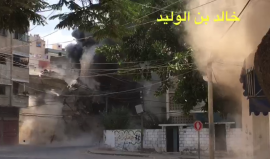 لحظة استهداف طائرات الاحتلال الحربية منزل عائلة خليفة غرب غزة