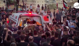 تشييع جثمان الشهيدة مي عفانة في بلدة أبو ديس بالقدس وهي أم لطفلة ، بعد احتجاز الاحتلال جثمانها لـ 14 شهرًا