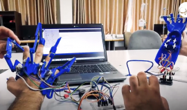 مهندسون في غزة يبتكرون "ذراعاً آلية" لمساعدة الأشخاص ذوي الإعاقة