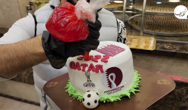 صناعة كيك "كأس العالم - قطر 2022" في مدينة خان يونس جنوب قطاع غزة