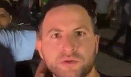 صحفي إسرائيلي حاول فرض نفسه بين الجماهير العربية .. فكان الرد "فلسطينيا خالصا"