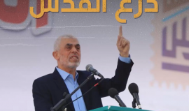 السنوار للاحتلال: إن ظفر أو شعرة من نسائنا المرابطات في الأقصى تعني سيل دم كثير واللي بينزل من السما بتتلقاه الأرض