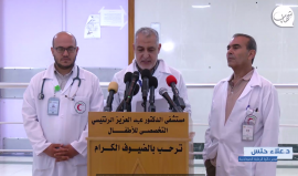 مدير دائرة الرعاية الصيدلانية بوزارة الصحة في غزة د. علاء حلس متحدثًا حول نقص المستهلكات الطبية