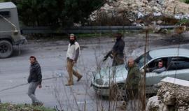 مستوطنون يقتحمون منزلًا في عين سينيا شمال رام الله