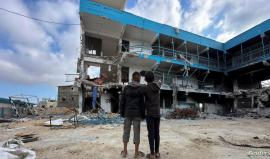 مركز حقوقي: استهداف الاحتلال لمدارس غزَّة وطلابها يرقى إلى الإبادة التعليمية