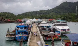 "يريدون كل شيء مجانًا ولا يتصرَّفون باحترام".. عاصفةٌ رقميَّة على "تيك توك" تكشف قباحةَ سياحٍ "إسرائيليين" في تايلند