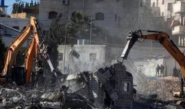 جيش الاحتلال يهدم منزلين فلسطينيين غربي القدس