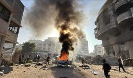 من قصف الاحتلال لمركبة خلال وقف إطلاق النار بغزة - أرشفية -