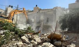 الاحتلال يهدم مبانٍ فلسطينية -أرشيف-